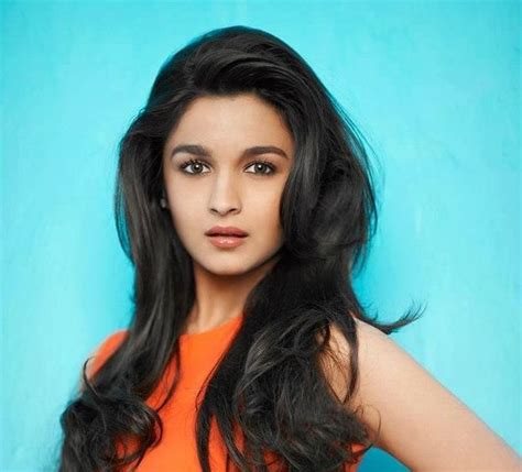 alia bhatt biography in hindi|alia bhatt age height boyfriend.